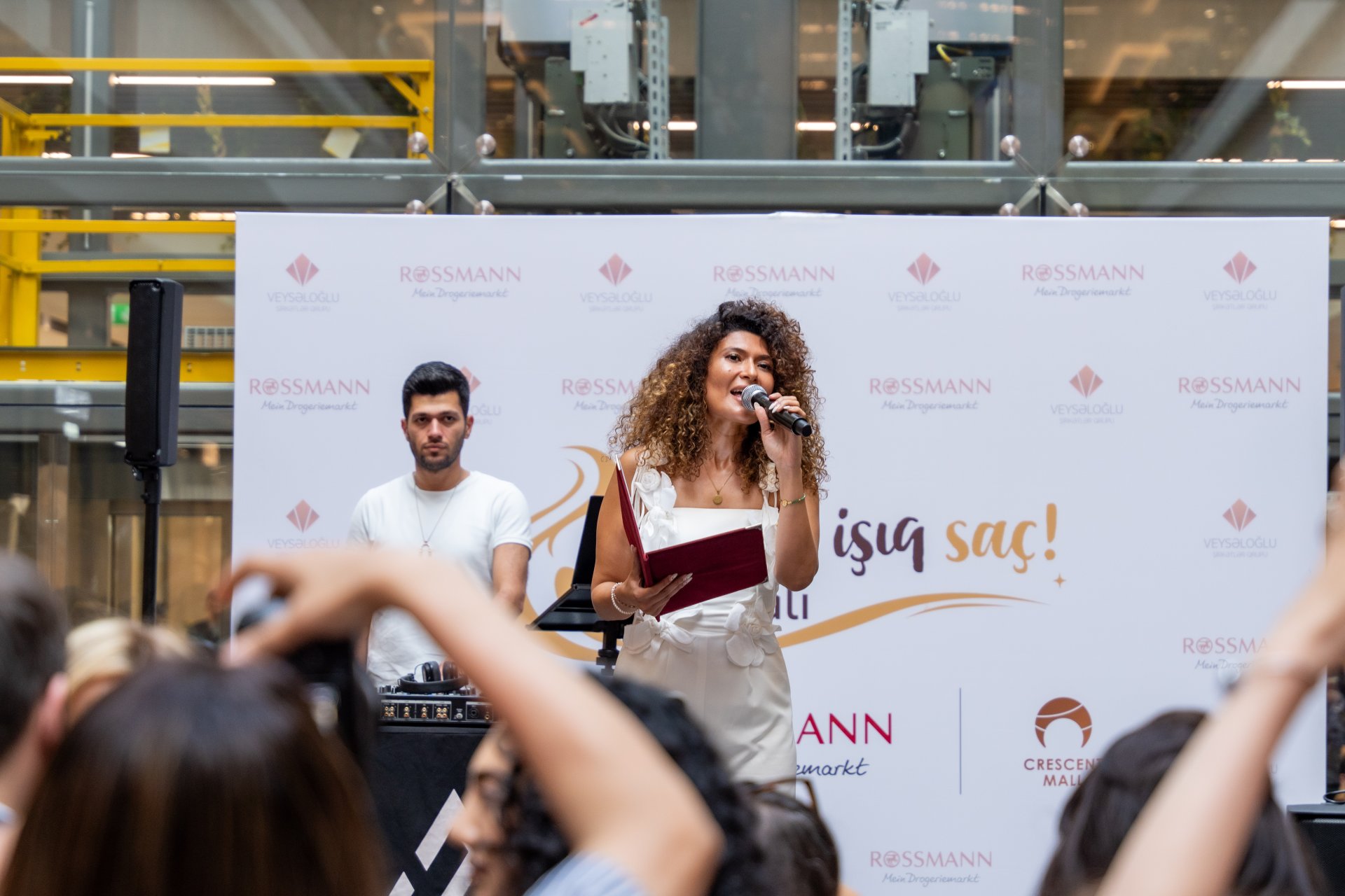 Dore Group ve Morfose &ldquo;Parla ve Isiq Sac&rdquo; Festivalinda